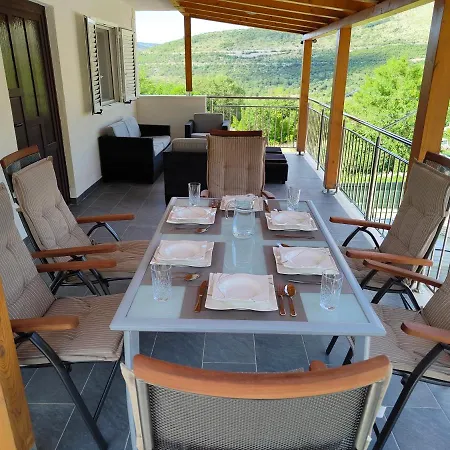 Villa Rose