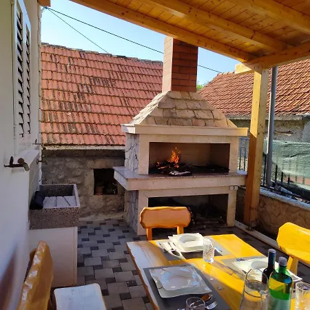 Villa Rose