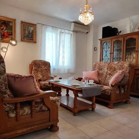 Rose Villa